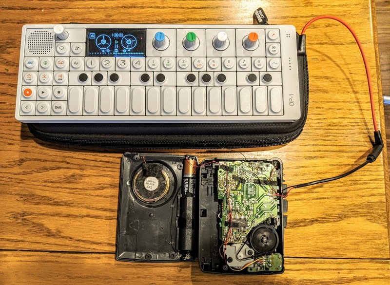 Recording a drone from my OP-1 to the tape.